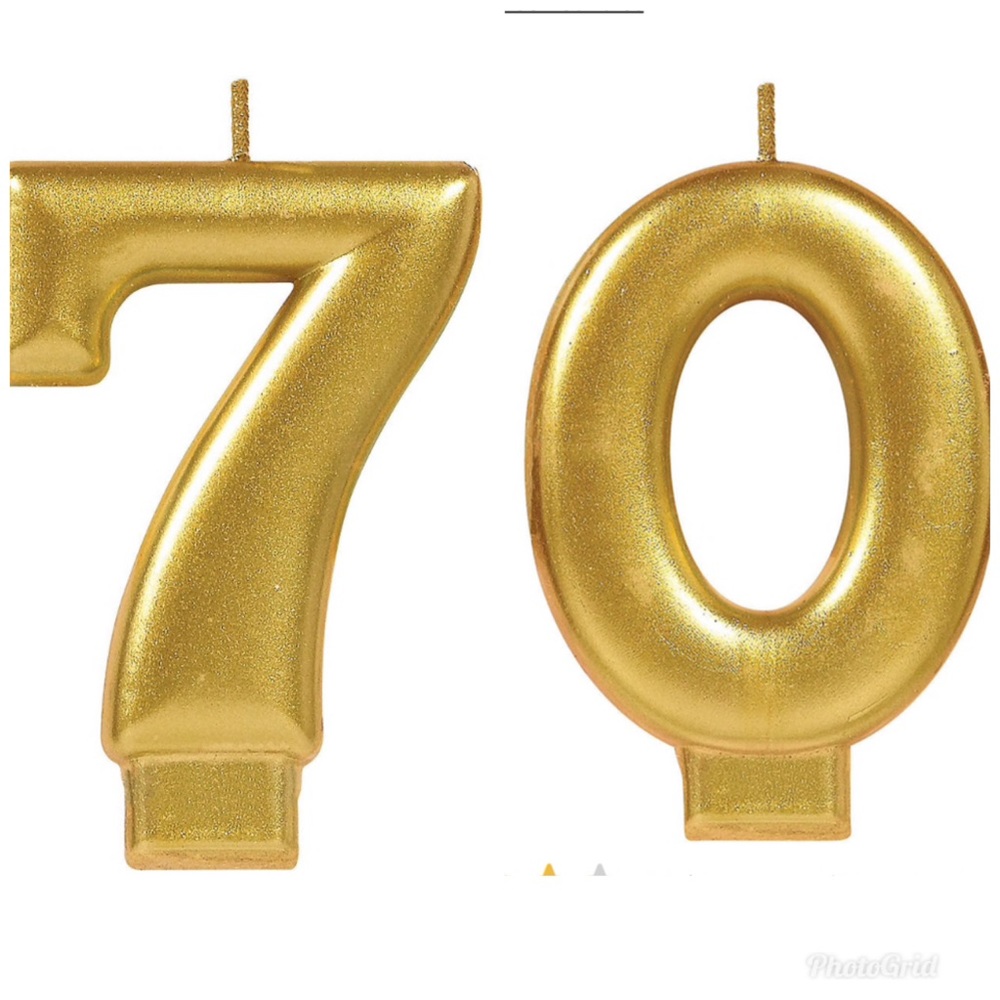💖Gold metallic “70” number candles